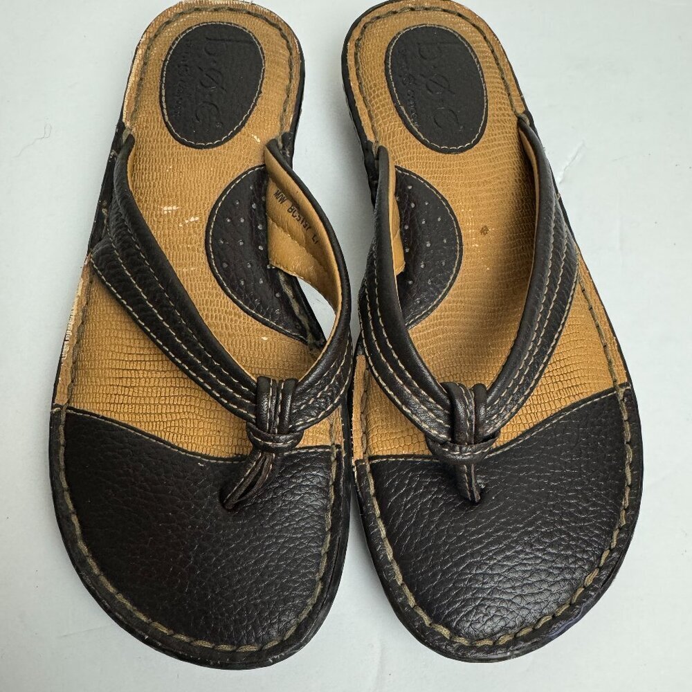b.o.c. Brown Leather Sandals Slip On Thong Style Size 7 M/W